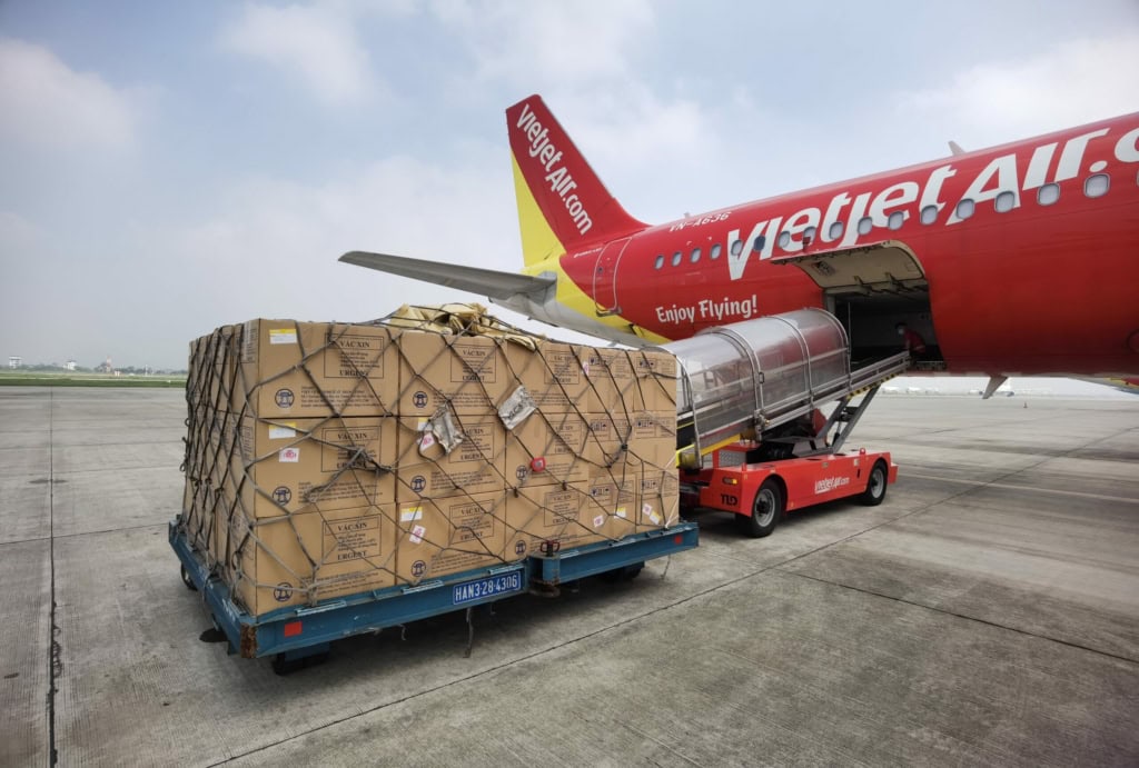van-chuyen-hang-air-cargo